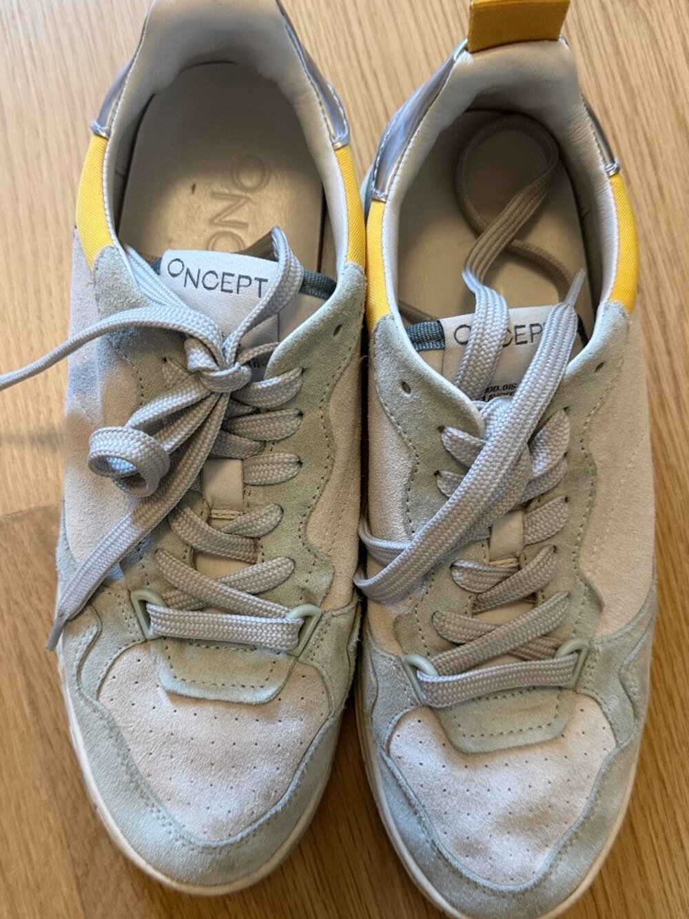 Oncept Phoenix Suede Sneakers Seafoam Size 10